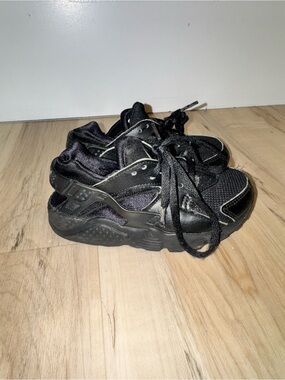 Nike boy sneakers
